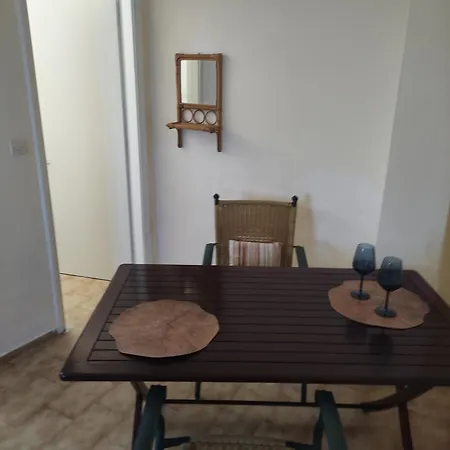 Blue And White 2 * Mpenitses